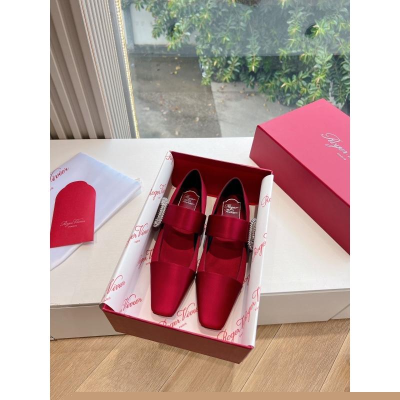 Roger Vivier flat shoes